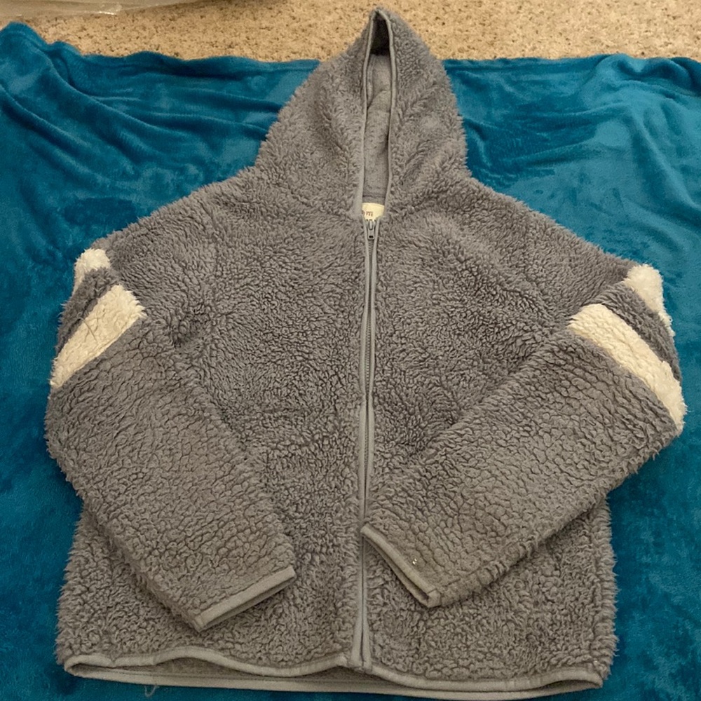 Hooded sherpa